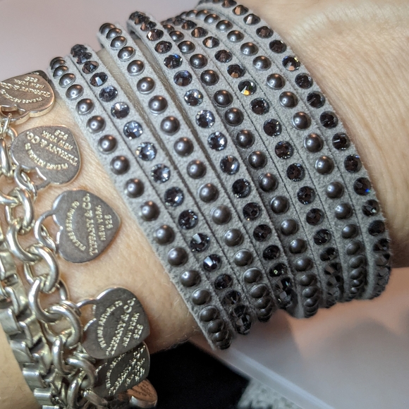 Swarovski wrap around bracelet - Picture 2 of 8